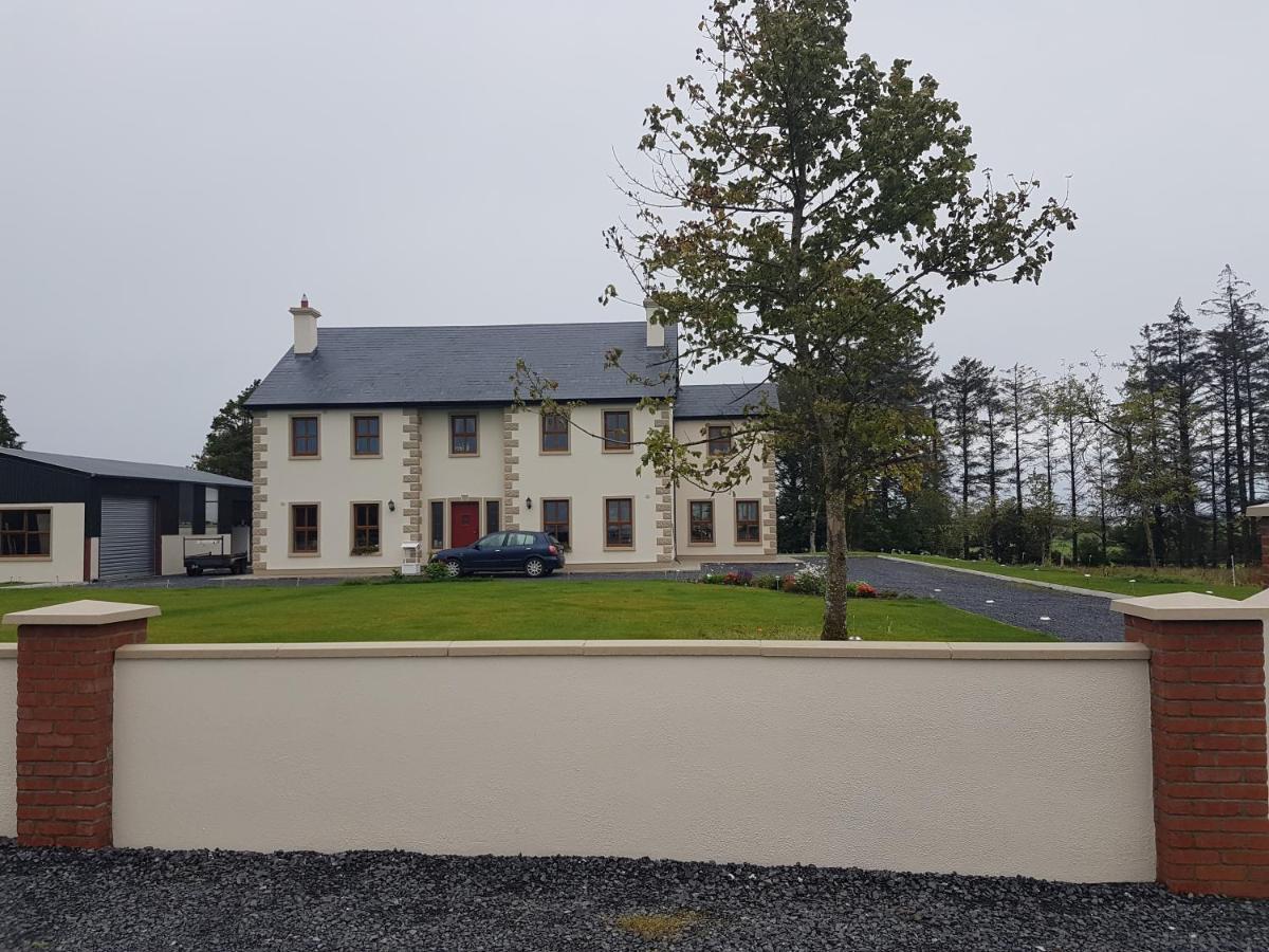 The Farmhouse Accomodation Claremorris Esterno foto