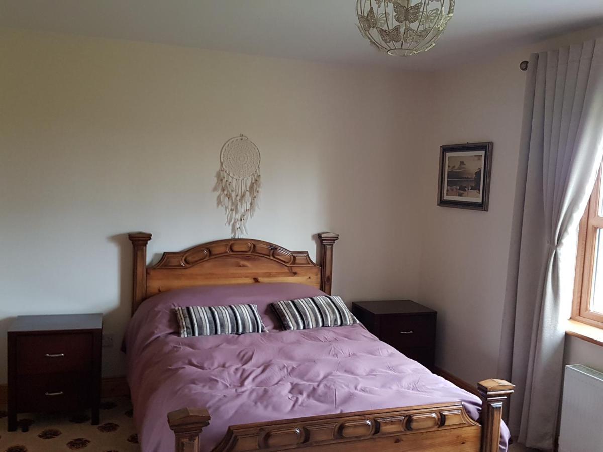 The Farmhouse Accomodation Claremorris Esterno foto